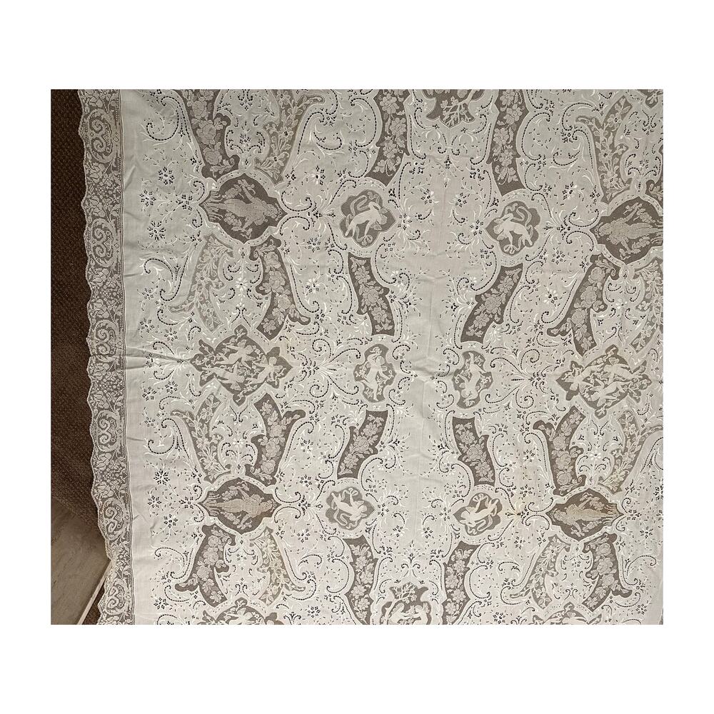 Antique Rectangular Tablecloth - Picture 6 of 10